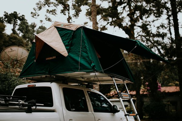 Your Ultimate Guide to an Epic Kayaking and Camping Adventure Along the UK Coastline